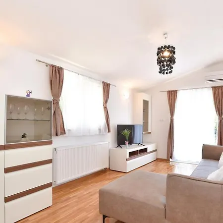 Casa vacanze Family Friendly House With A Swimming Pool Grab, Zagora - 22830 Trilj